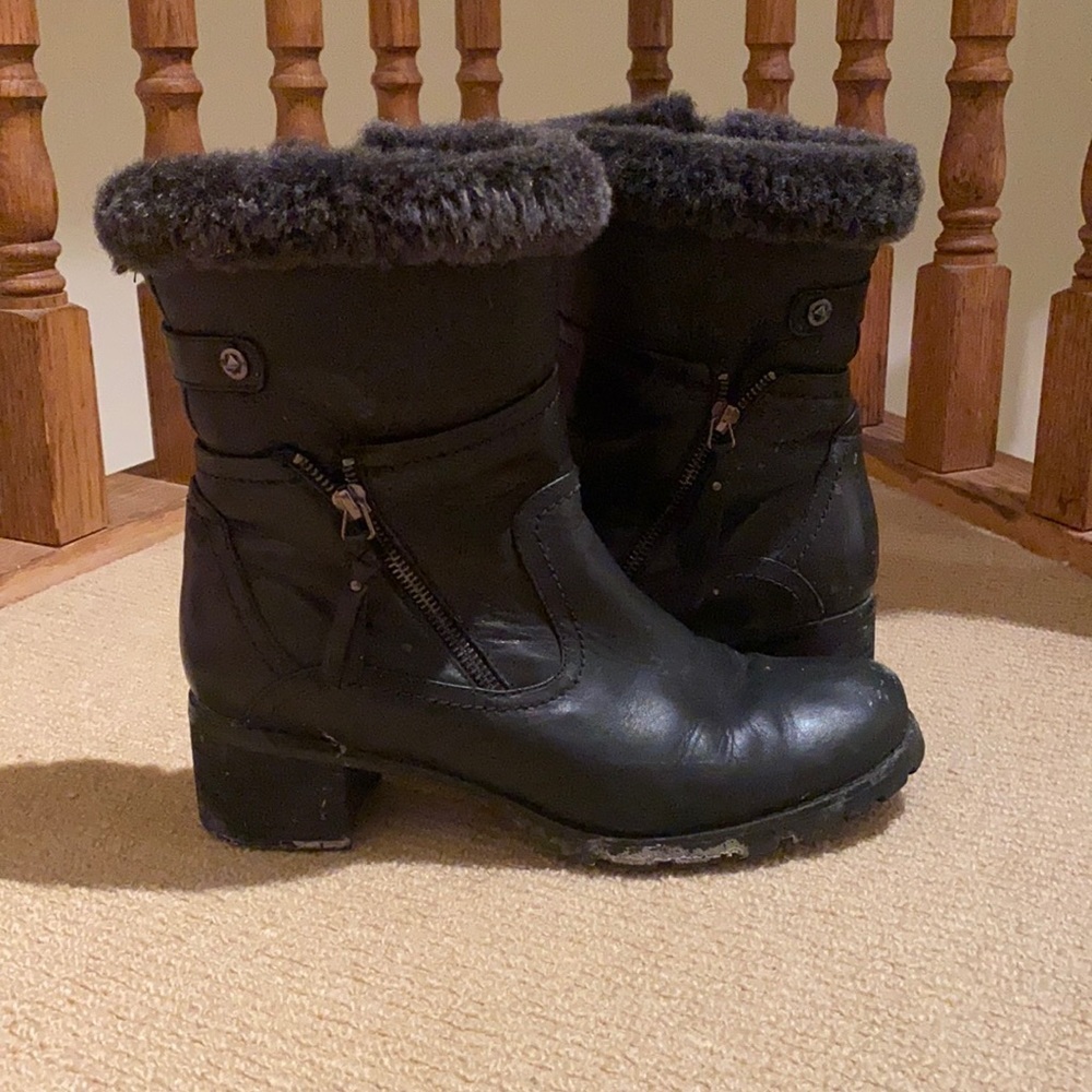 Blondo Waterproof Black Snow Boots Fur Lined Faux Leather Fur Boots size 9